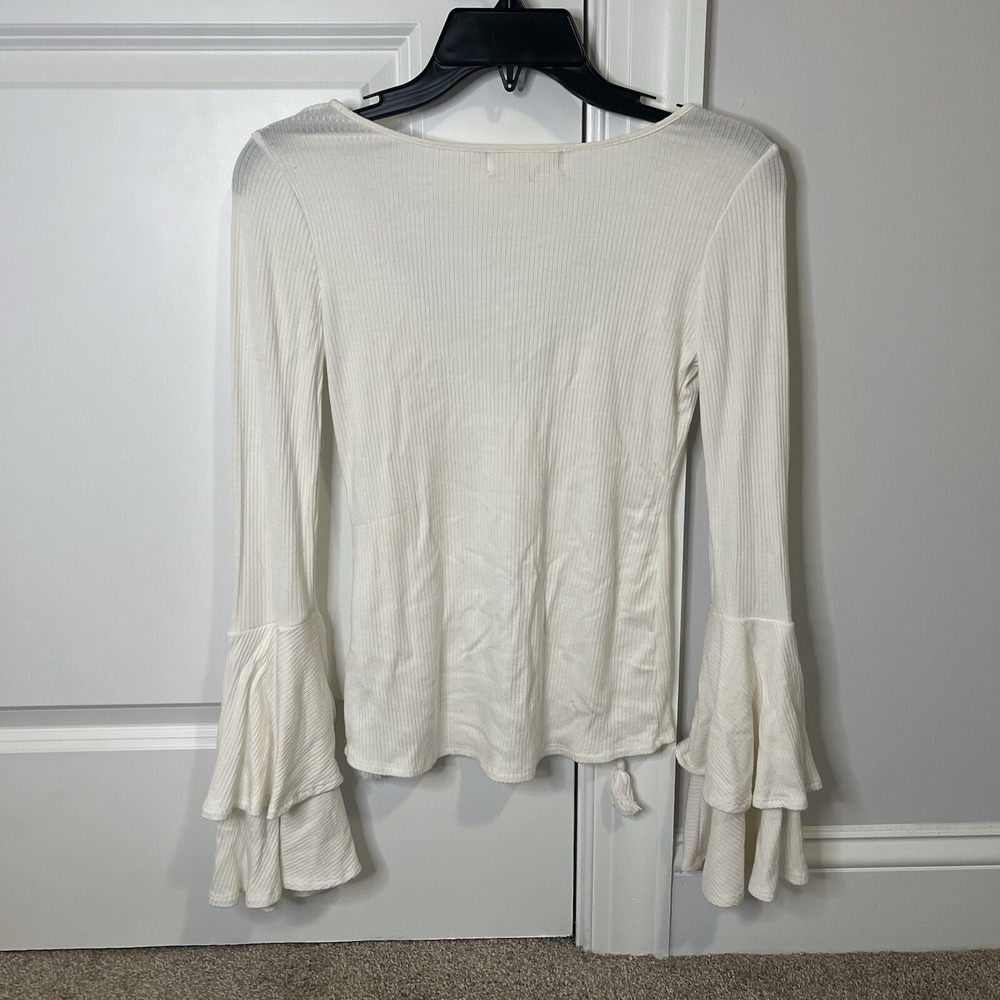 Band of Gypsies White Ribbed Bell‎ Sleeve V Neck Tie Tassel Top XS - Picture 2 of 4